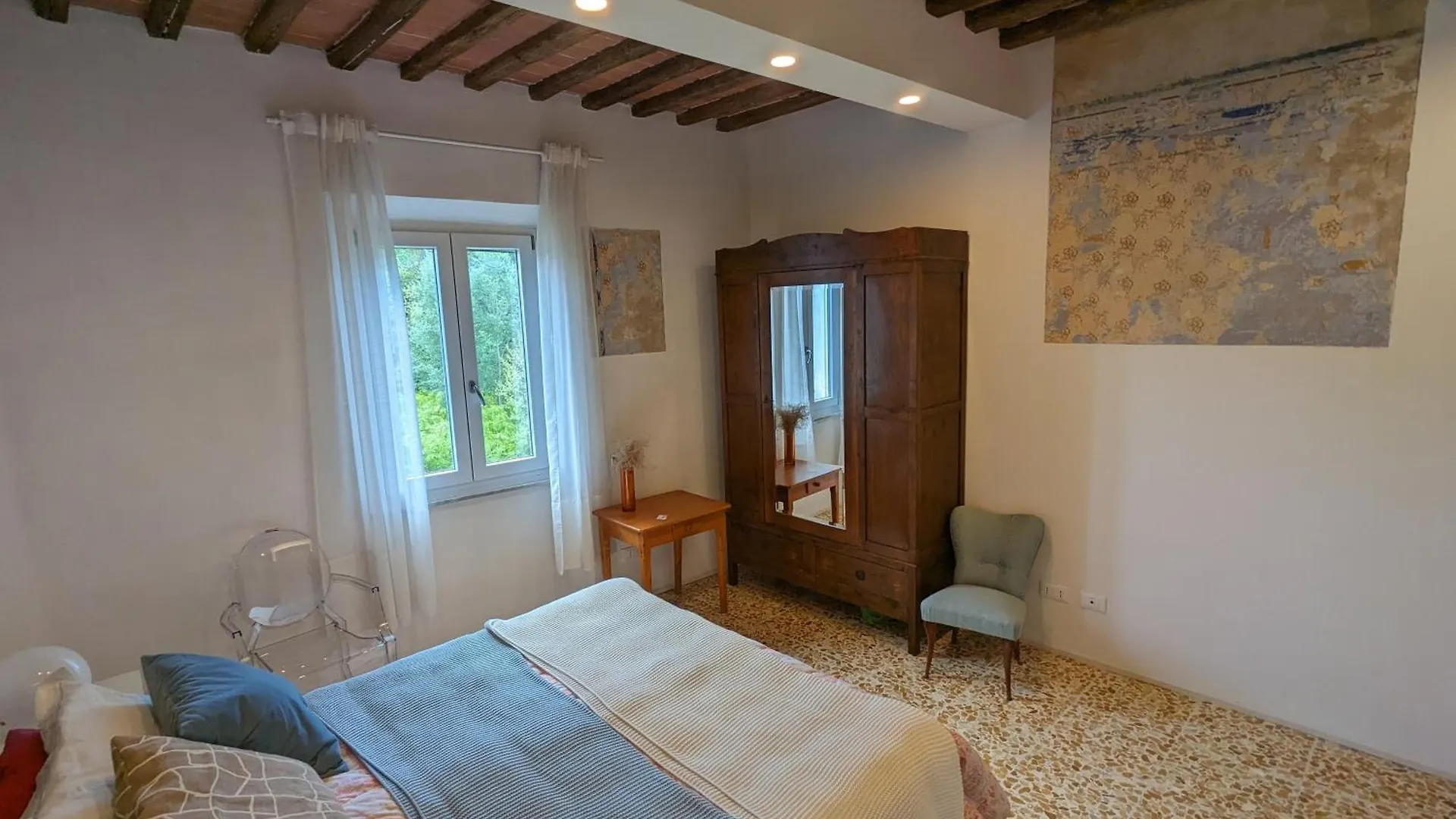 コッレ・ヴァル・デルザBeautiful Ceilingsアパートメント 0*, コッレ・ヴァル・デルザ イタリア