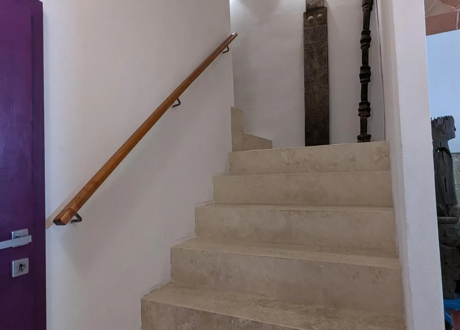ホームステイ コッレ・ヴァル・デルザBeautiful Ceilingsアパートメント